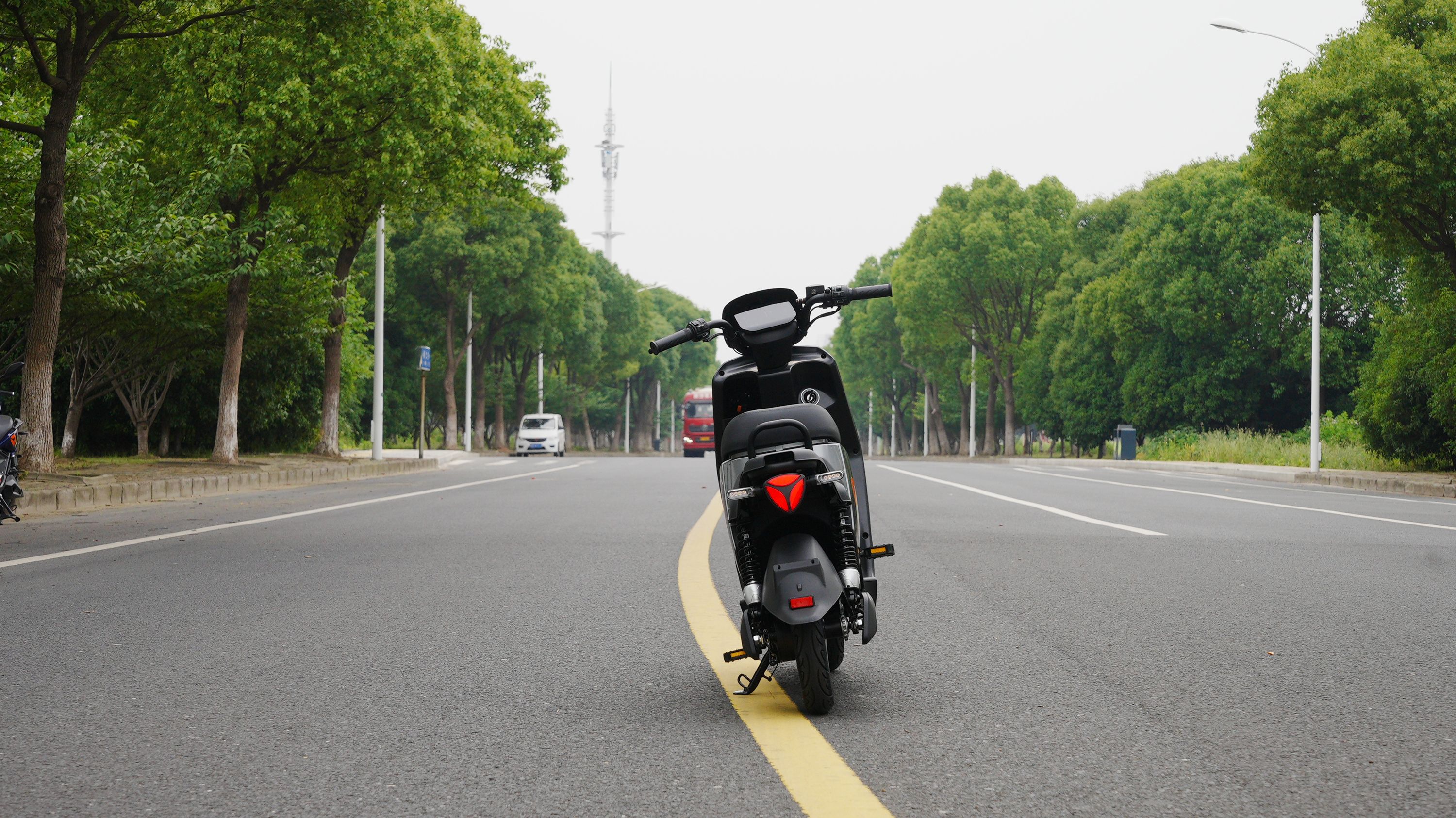 合格的“*男猛**”坐骑什么样？一文看透电动车选购（附实例解析）