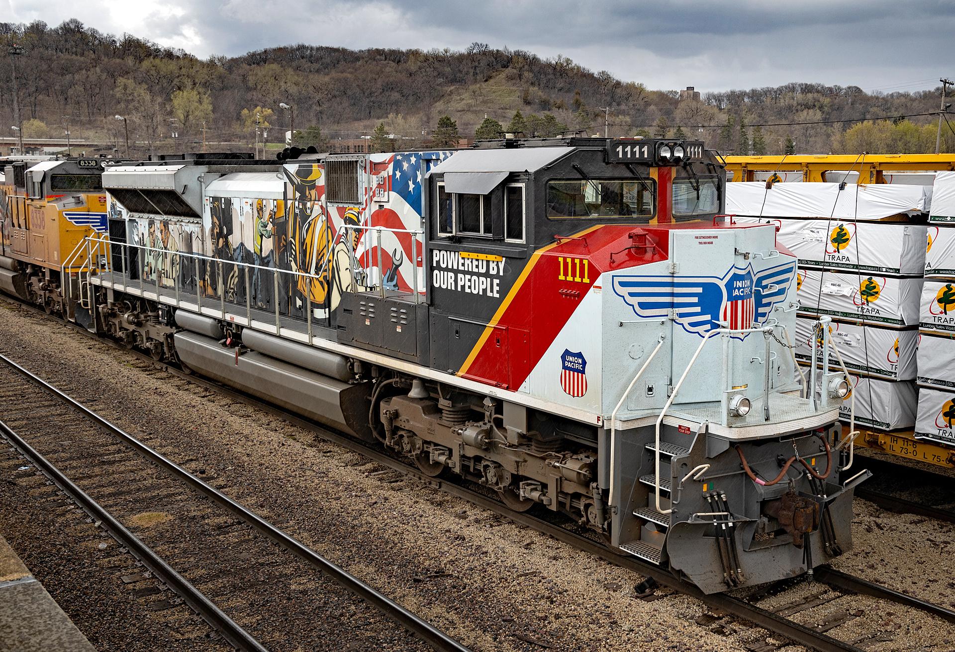 讲个笑话：为联通整个中东，美印沙阿四国拟联手打造铁路网络