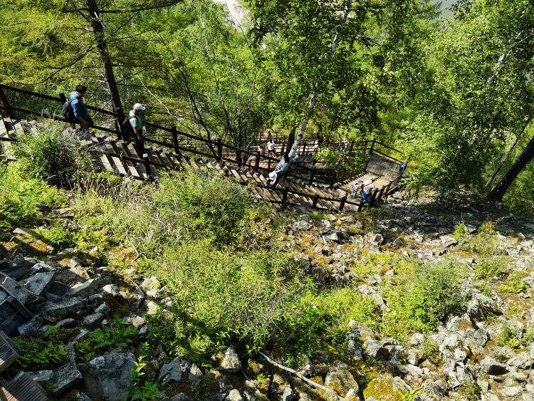龙江县龙江第一湾,龙江第一湾山顶全貌