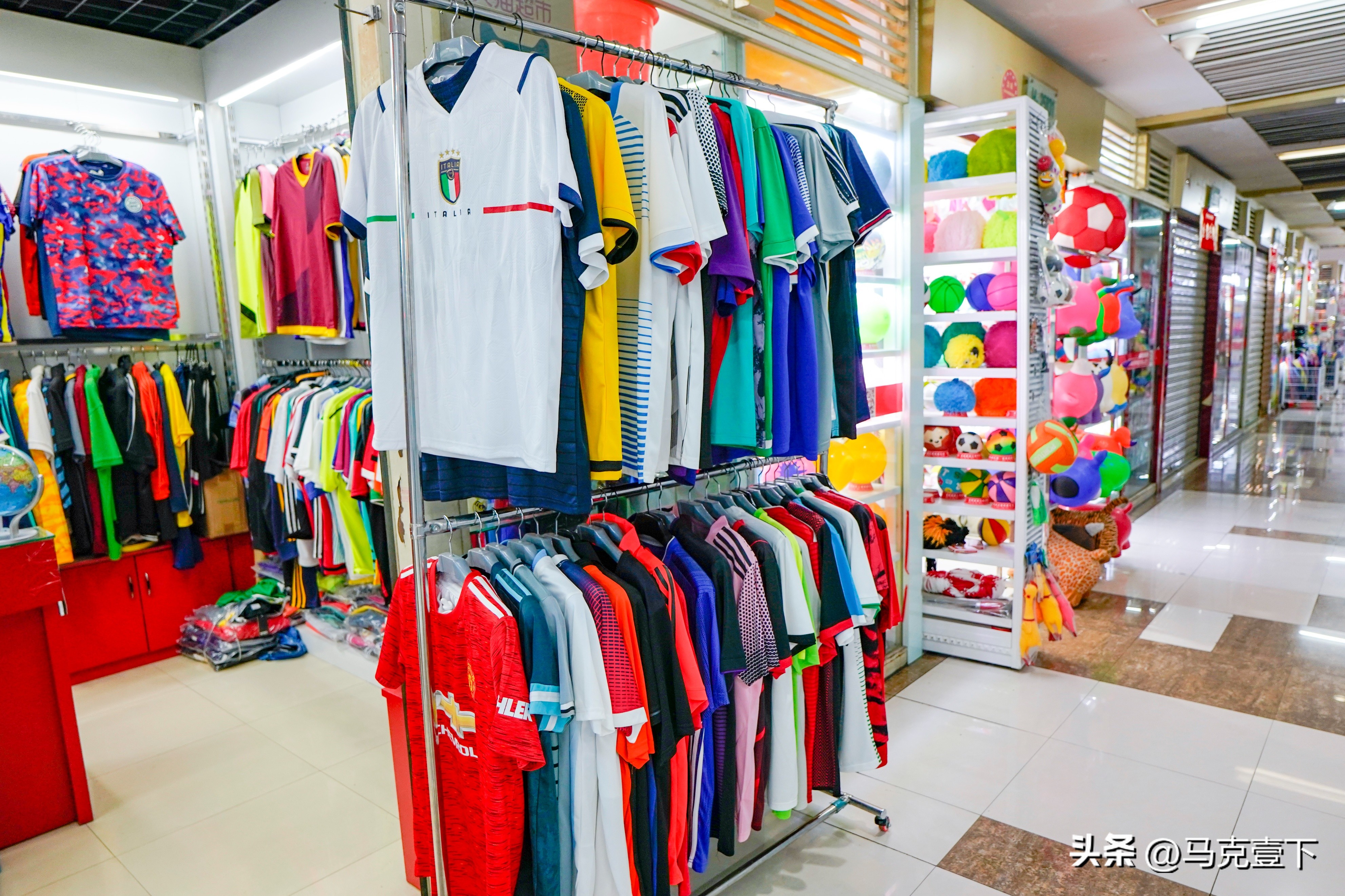 义乌世界杯商品出口,义乌世界杯小商品销量