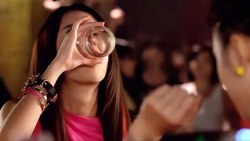 四川一男子“侵犯”姐姐后自杀，五年后姐姐哭诉：是我一时糊涂啊