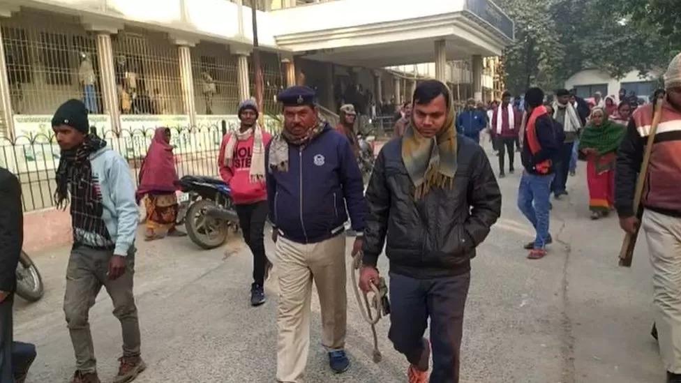 印度性侵女大学生案,印度女教师侵害14岁男孩