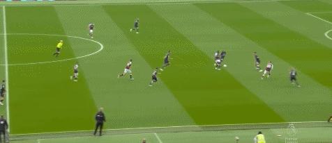 乱，乱，乱，英超的争冠乱了，保级乱了，这样的英超你怎能不爱