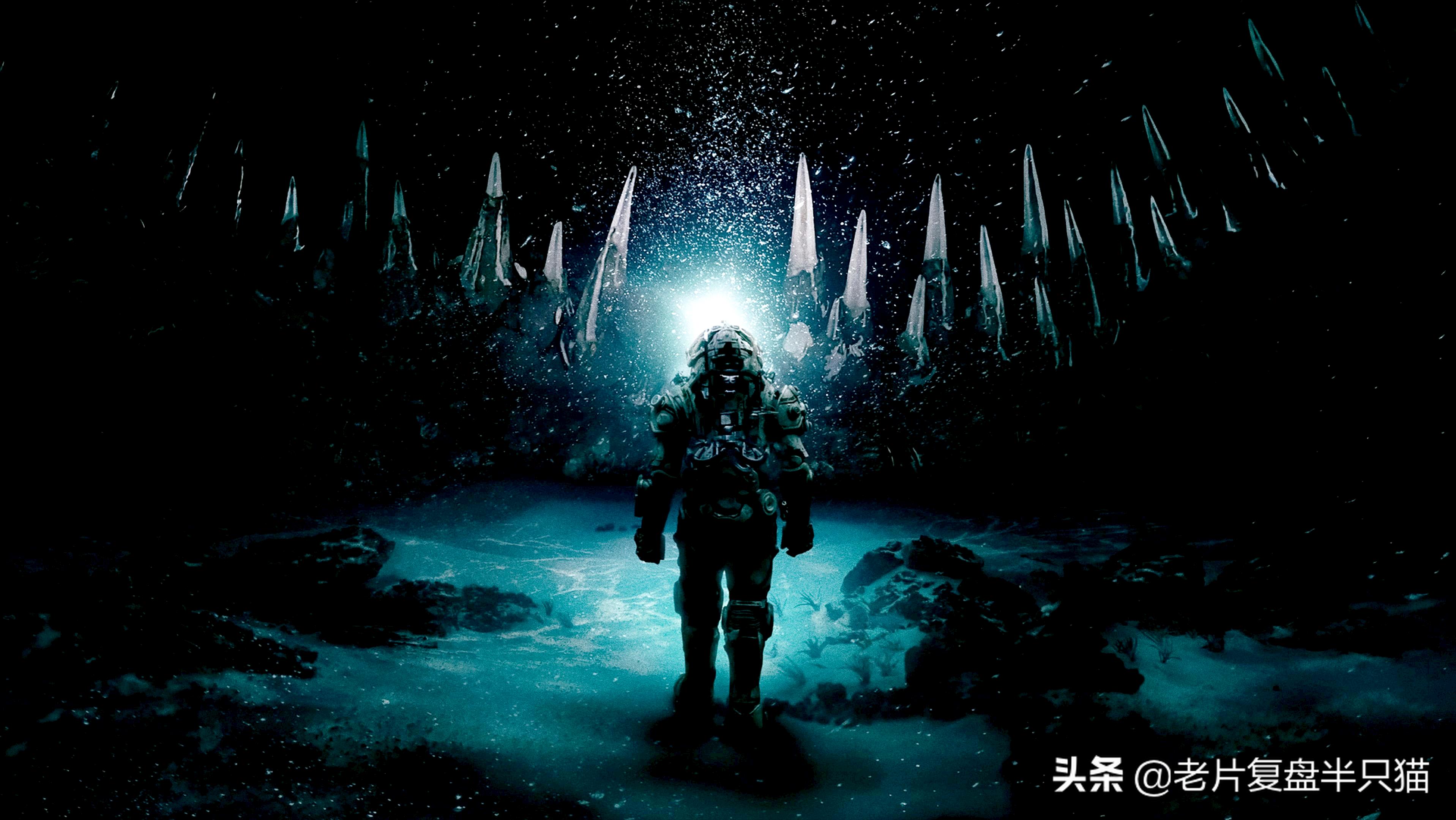 深海电影细思极恐细节,潜入海底一万米深海恐惧症