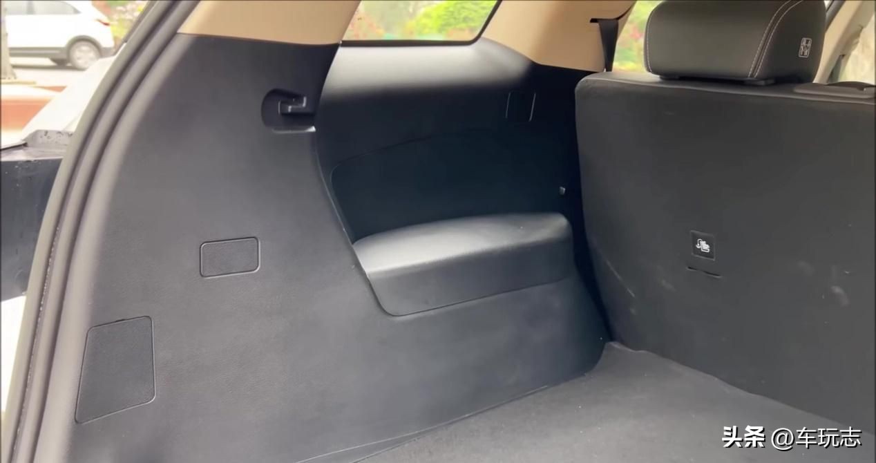 e6比亚迪新能源汽车,纯电动比亚迪e6不容忽视的亮点