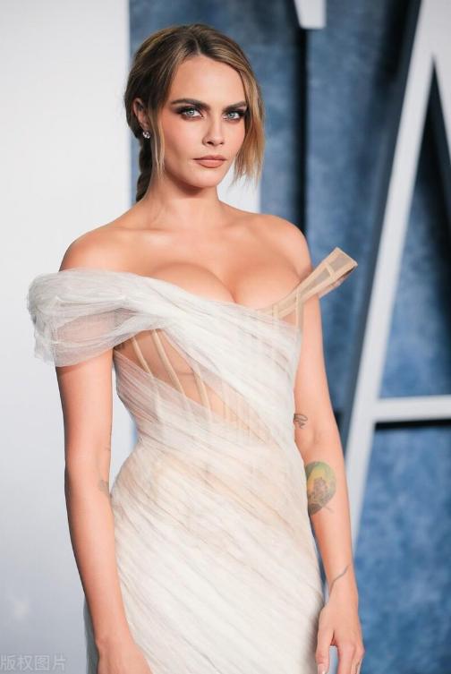 94届奥斯卡蓝毯超模,奥斯卡蓝毯肯豆