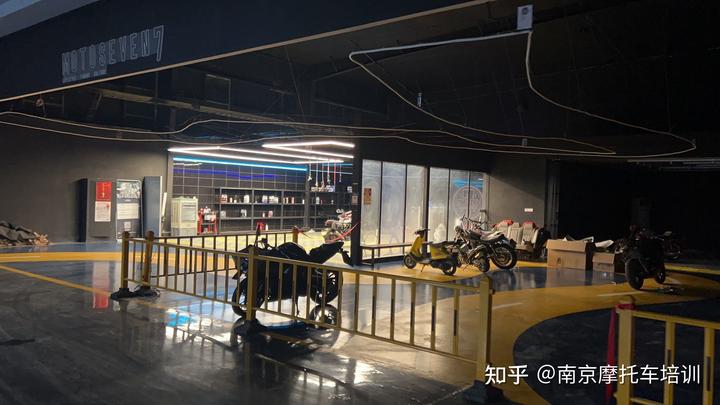 南京摩托车驾校报名点汇总,南京摩托车驾照考试预约技巧