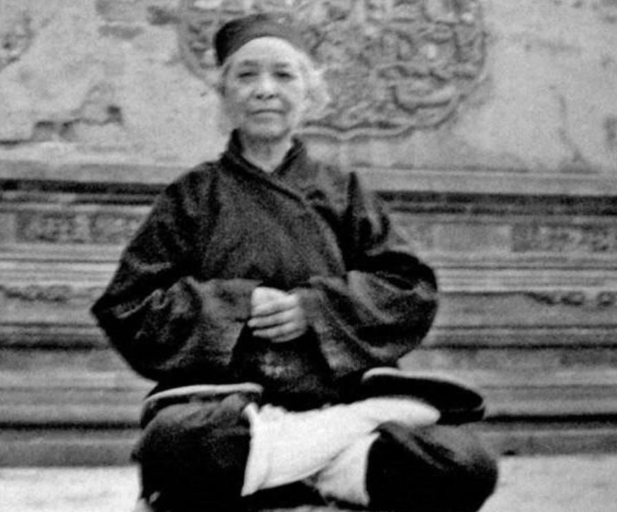 武当山百岁道姑李诚玉传授邵逸夫,邵逸夫的师傅道姑