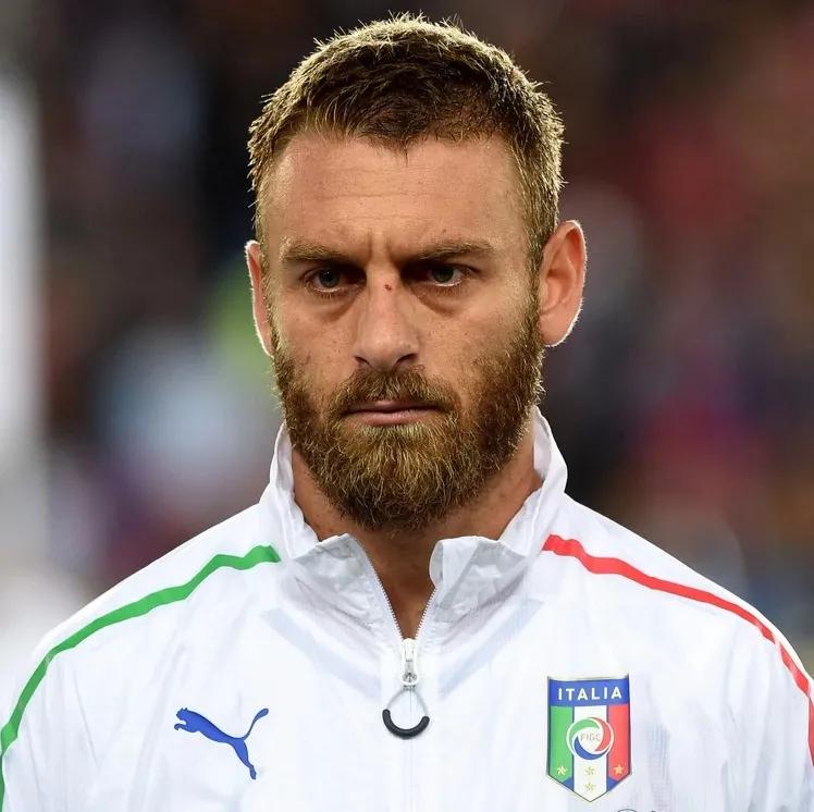 足坛阵容大全,足坛满门忠烈阵容