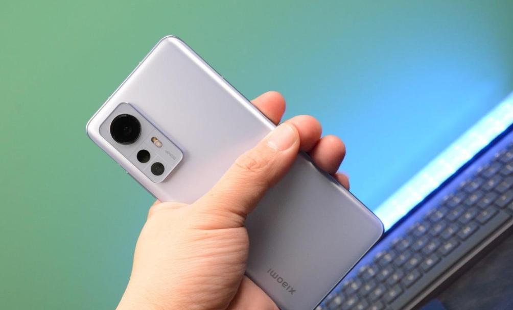 2023年3月换手机，这4款旗舰机可以“捡漏”，降到最低价格