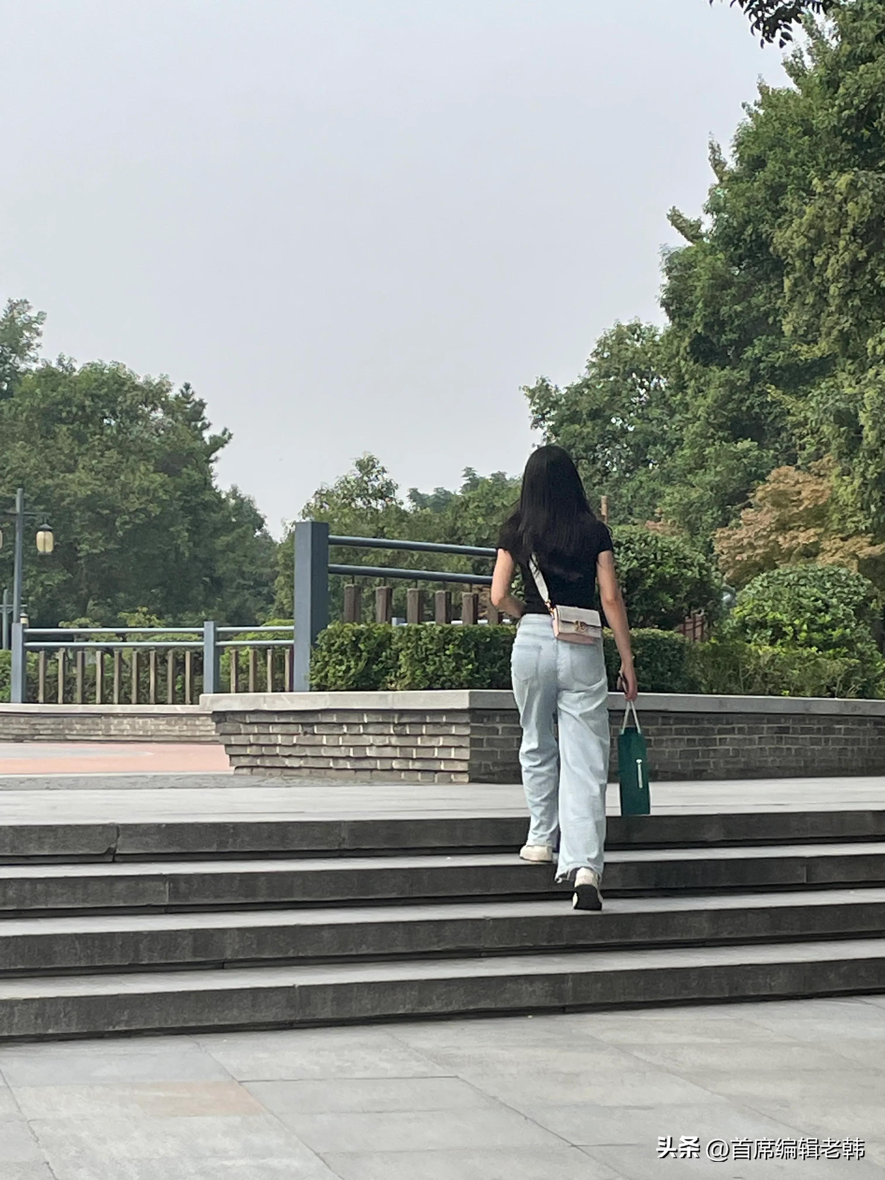 劝你买房不要租房的人,怂恿别人买房