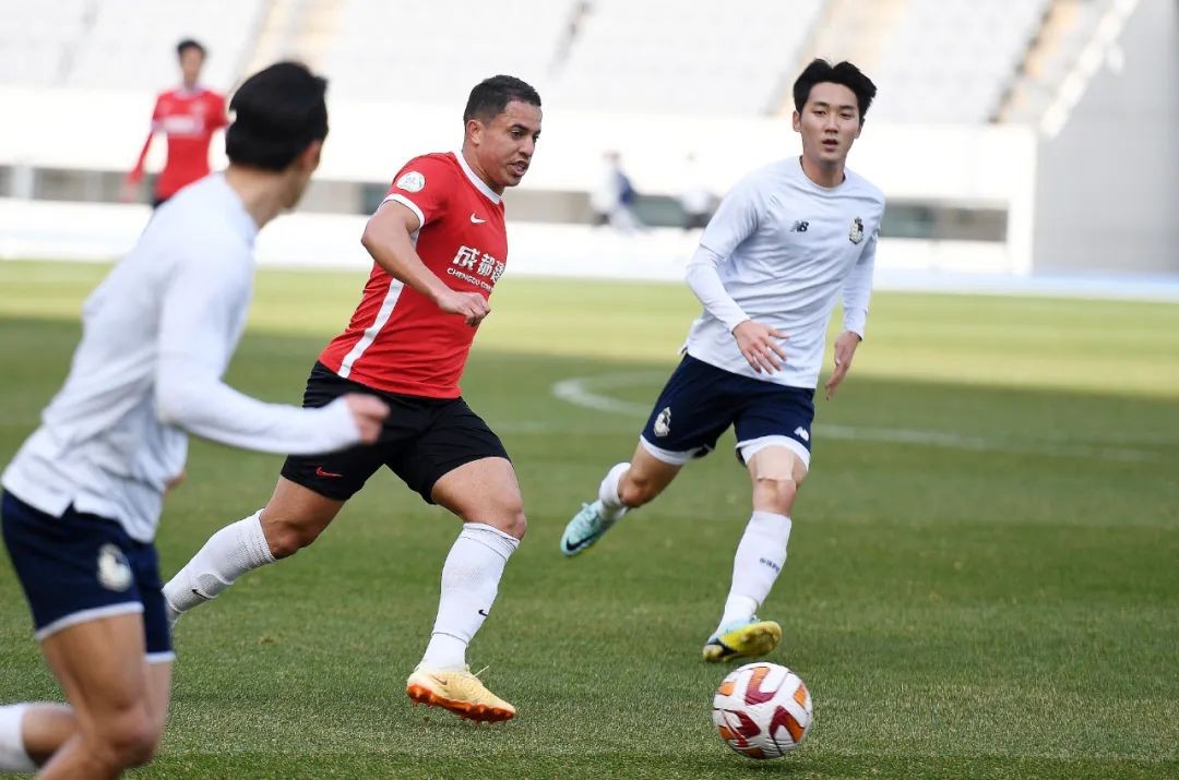 球队动态丨两战首尔衣恋赛练结合提状态主力框架见雏形