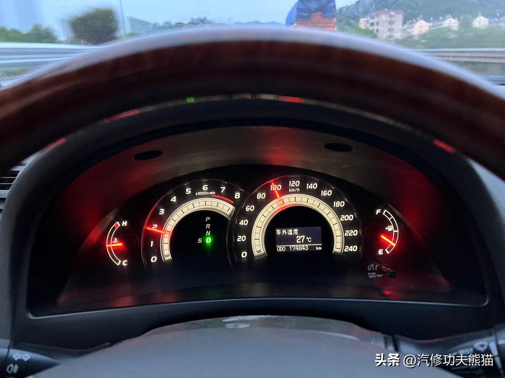 一车传三代丰田越野,六代半丰田凯美瑞烧机油