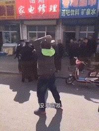 一个人在海底捞过生日尴尬吗,在海底捞过生日是种什么感觉呢