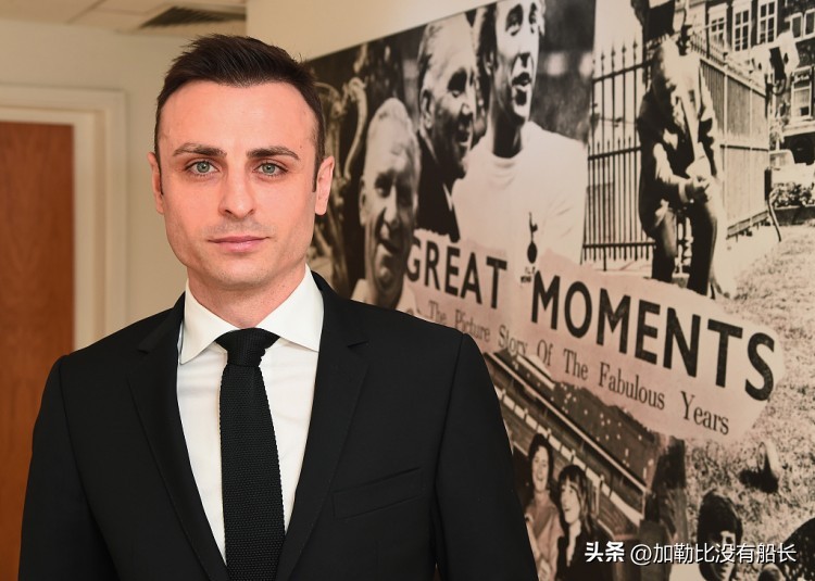 与率先出局的加拿大类似的这些足球小国，都曾出过哪些巨星代表？