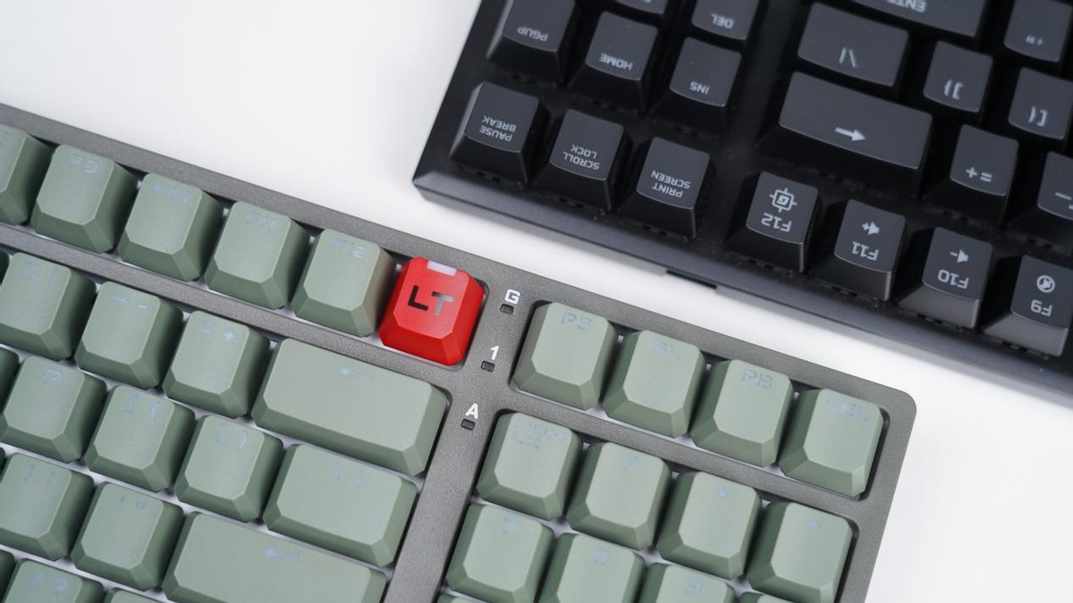 触发行程可调的LT光轴有多爽？双飞燕变速光轴机械键盘T98评测