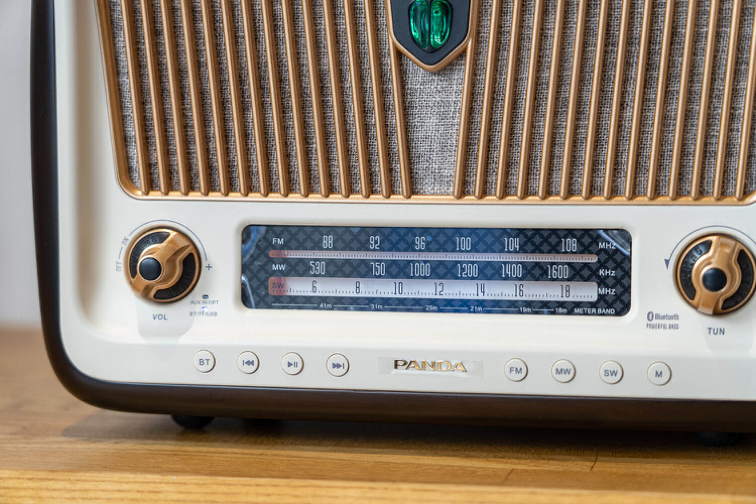 熊猫D-85蓝牙音箱,熊猫d85复古收音机评测