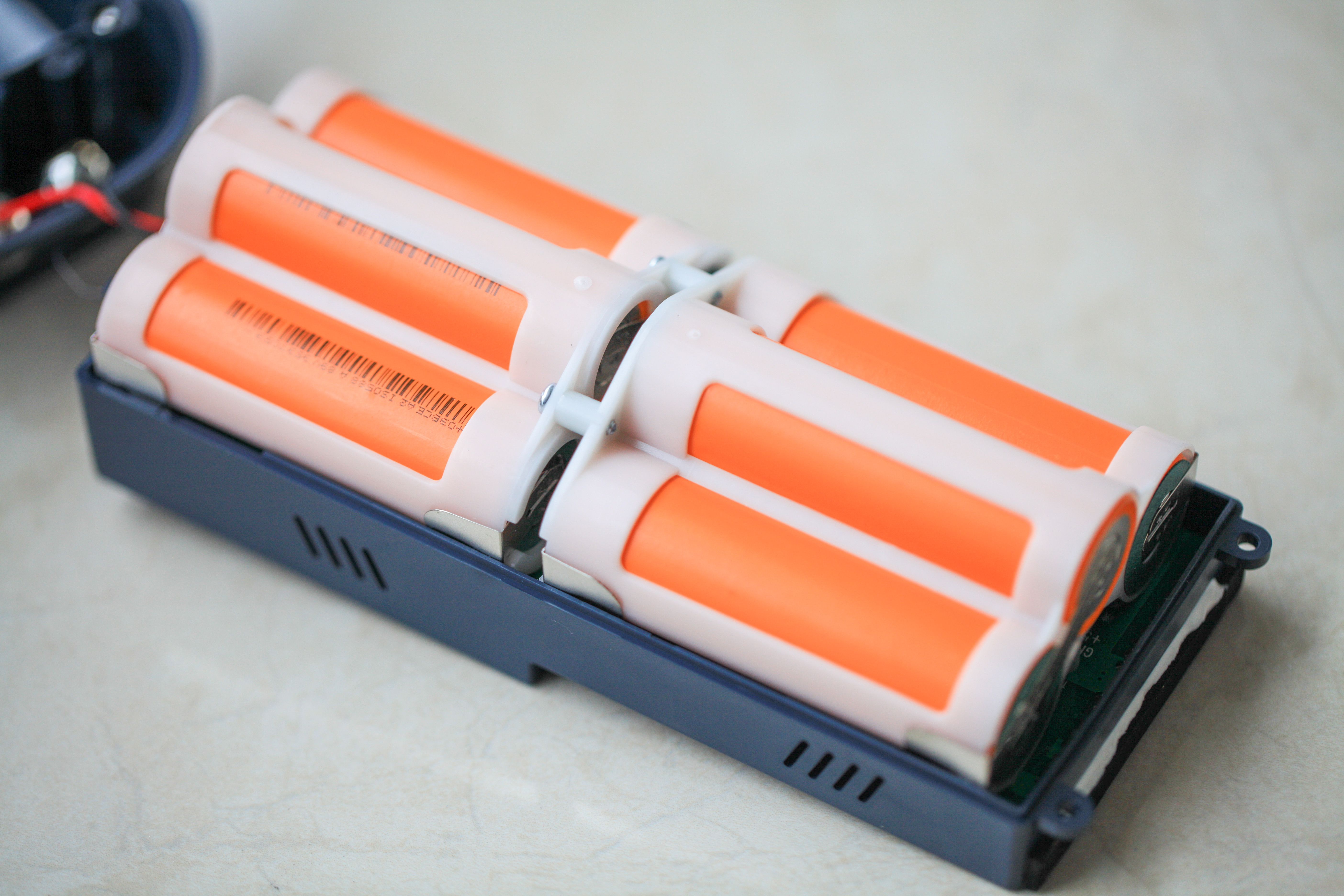 洗地机洗地板好用吗,洗地机地板顽固污渍测评