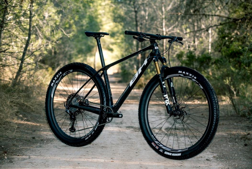 ultimateevo硬尾山地车,27.5顶级铝合金车架山地车推荐