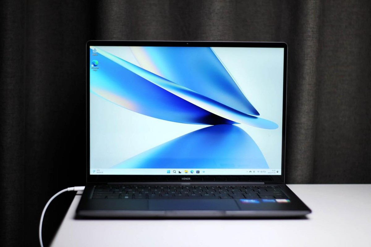 荣耀magicbook14独显版2022,荣耀magicbookv14和matebook14s