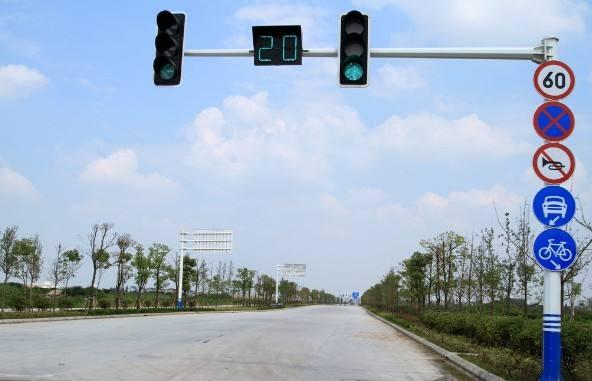 不小心闯了一次红灯要扣六分咋办,不小心闯了一个红灯怎么处理