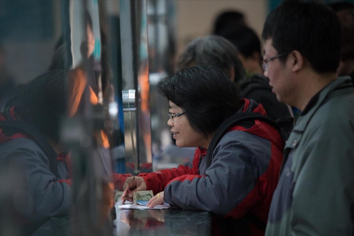 社保新规开始实施，挂靠单位缴纳社保有风险，5大危害难以承受