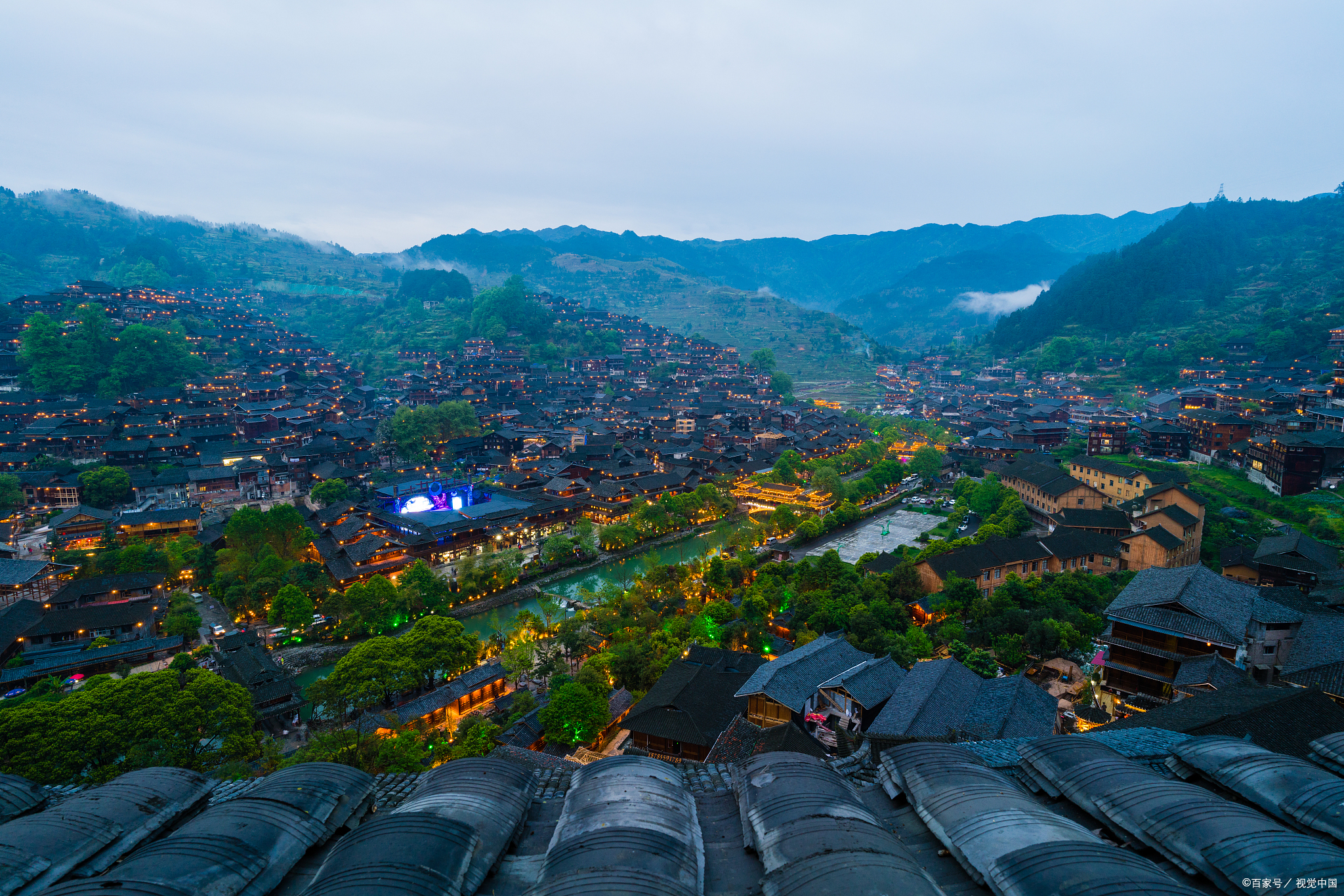 双人去贵阳旅游多少钱合适呢,去贵州玩两天怎么安排旅游团的呢
