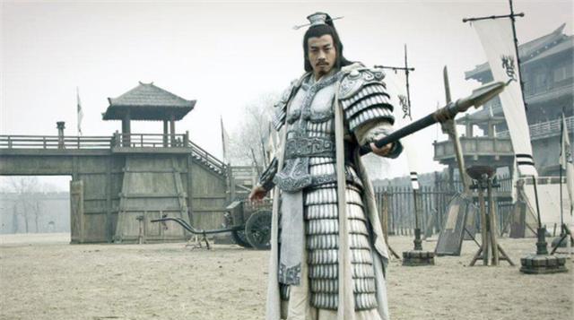 古代士兵上战场后，他在战场上如何解决“生理”问题呢？