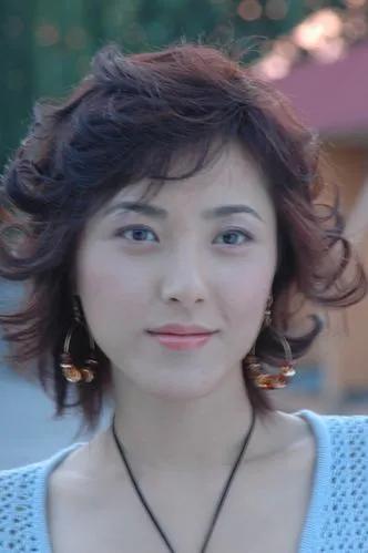 最具美人脸的十位女星,蒜头鼻小眼睛方脸却很漂亮的女星