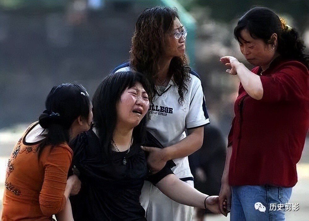 汶川地震15周年：100张照片，100个让人泪流满面的瞬间
