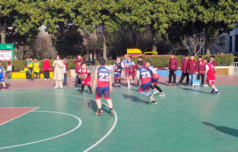 蜀山区小学生篮球比赛,合肥青年路小学篮球队比赛