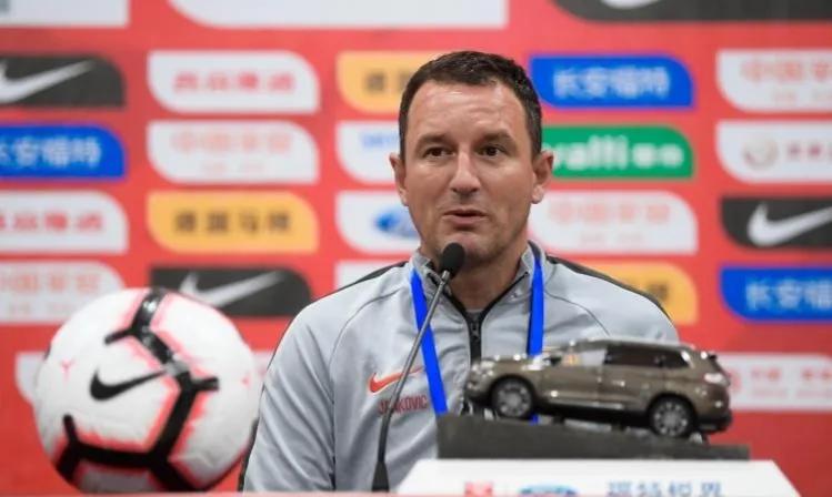 国足主帅扬科维奇赛后采访,国足新帅扬科维奇执教水平咋样
