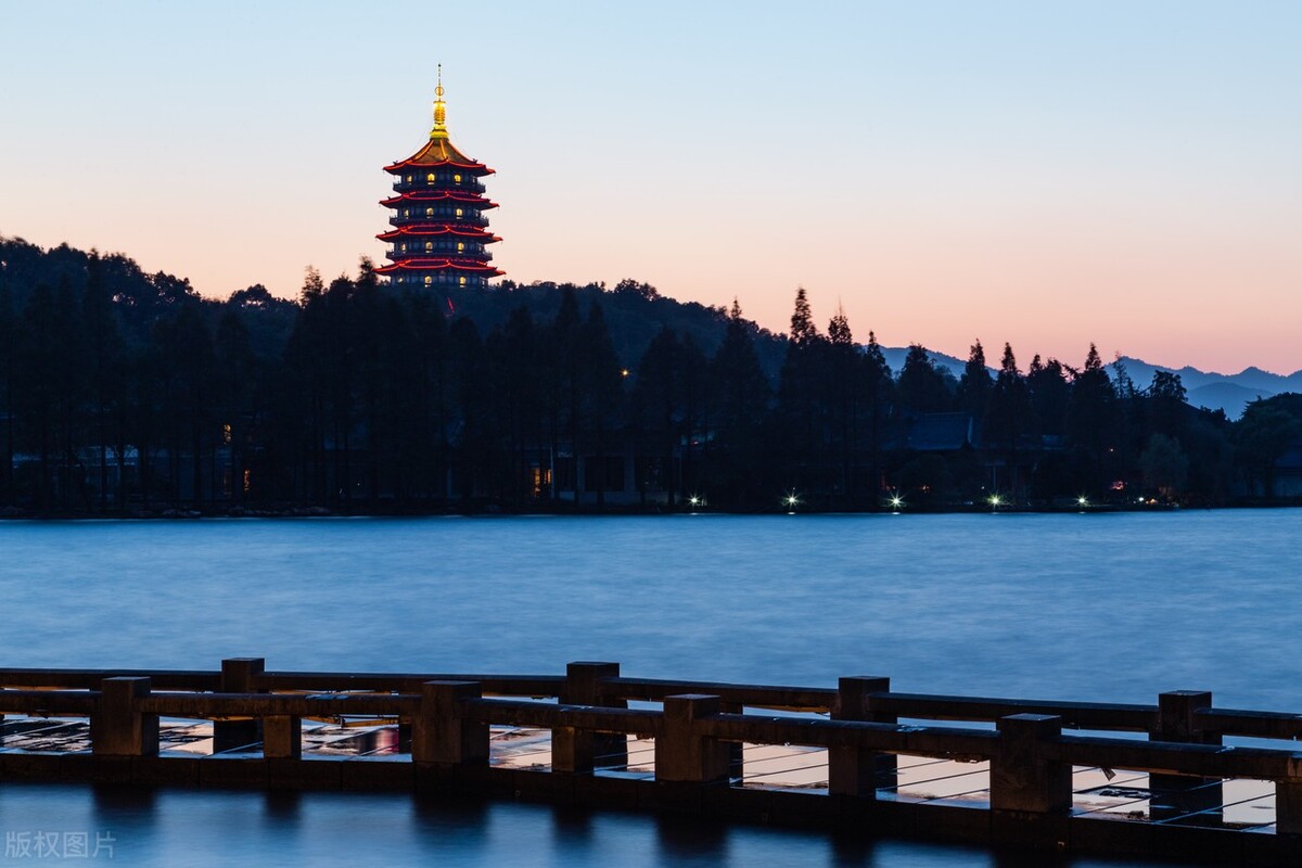 杭州西湖一日游攻略是怎样的,杭州西湖一日旅游攻略自由行