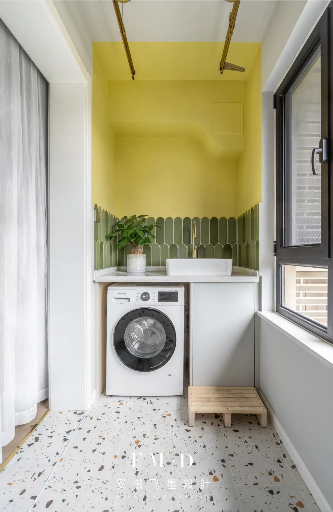 阳台推拉门要不要拆掉和客厅打通,客厅阳台没打通要不要装两道窗帘