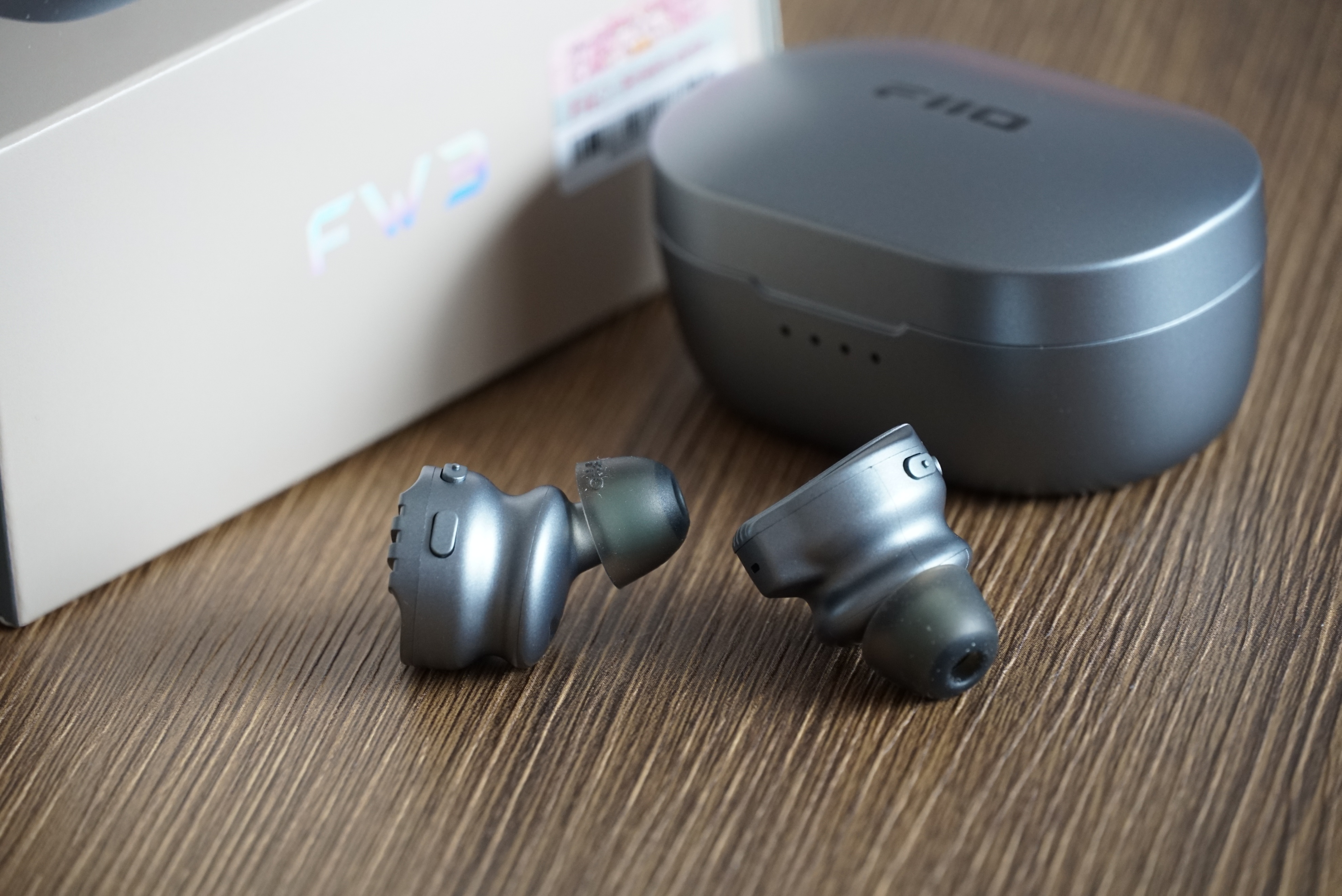 高端线控音乐耳机推荐飞傲,飞傲最强低音耳机