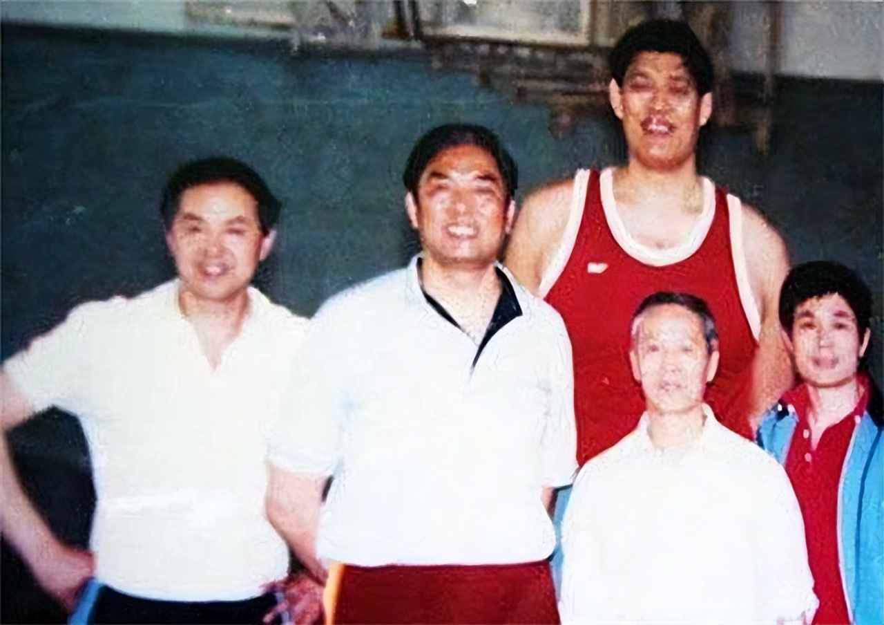 1979年男篮穆铁柱,穆铁柱墓志铭