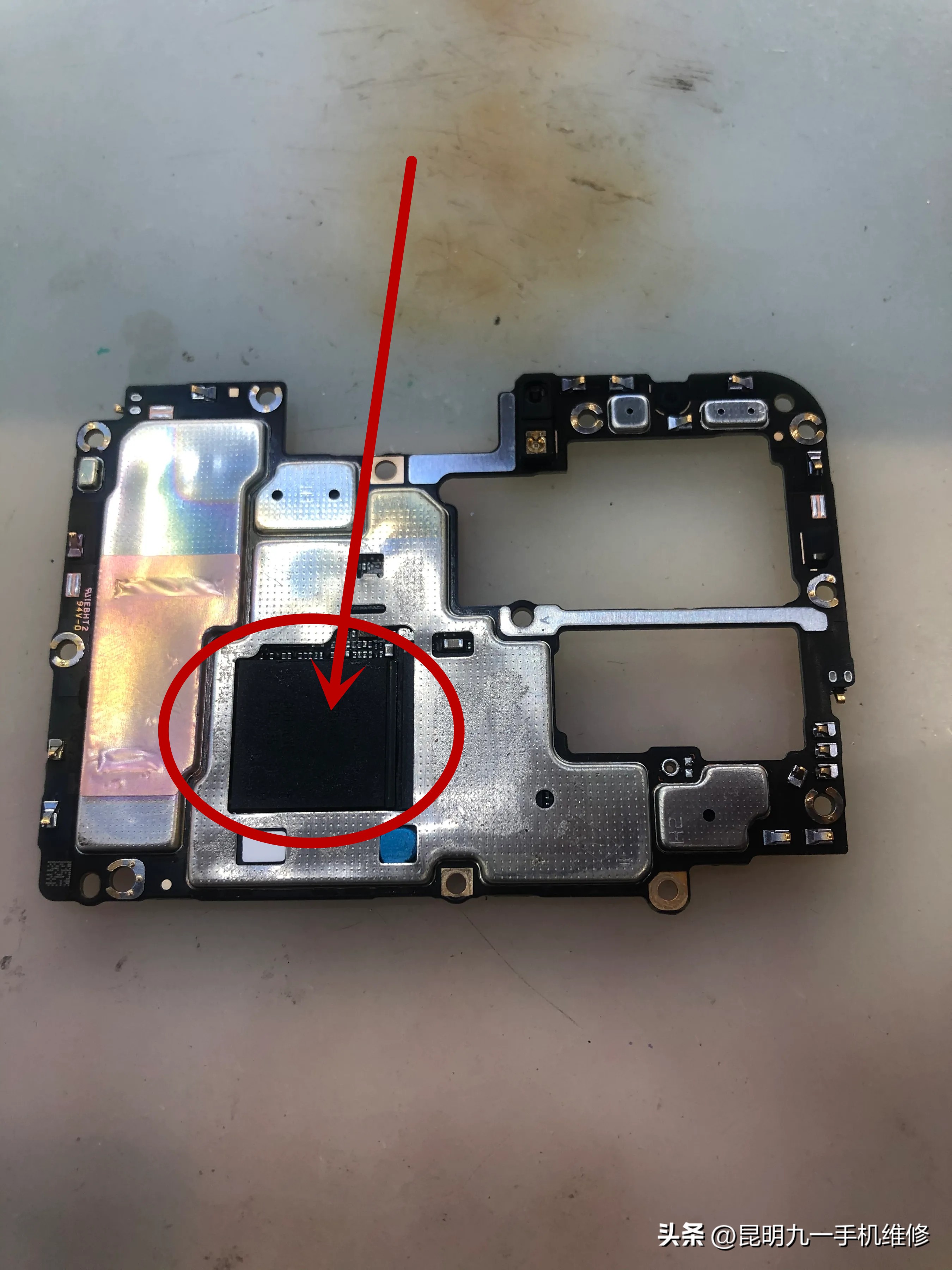 vivox60自动重启不开机哪里能修,vivox60手机死机开不了机了咋办