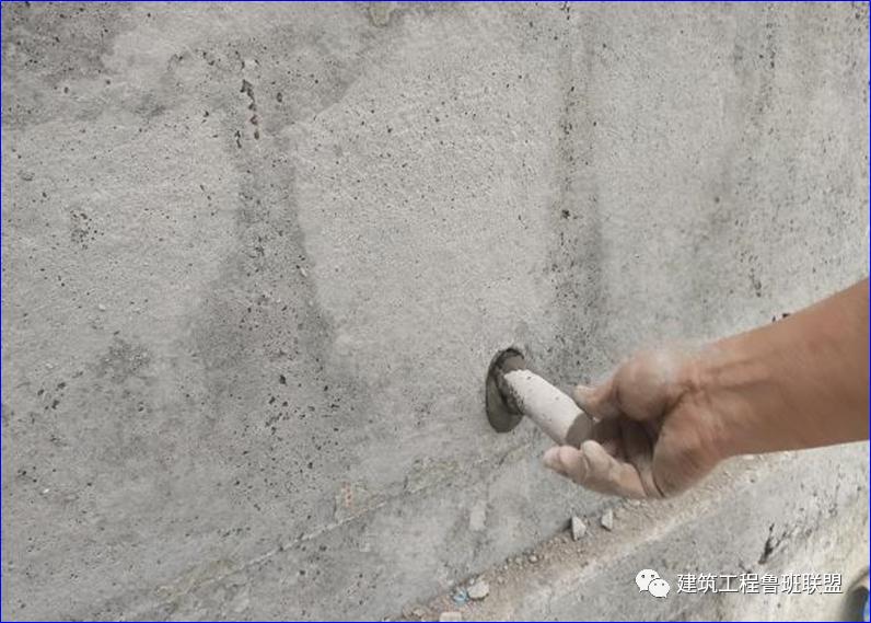 外墙螺栓眼封堵用什么材料,外墙螺栓孔聚氨酯封堵做法