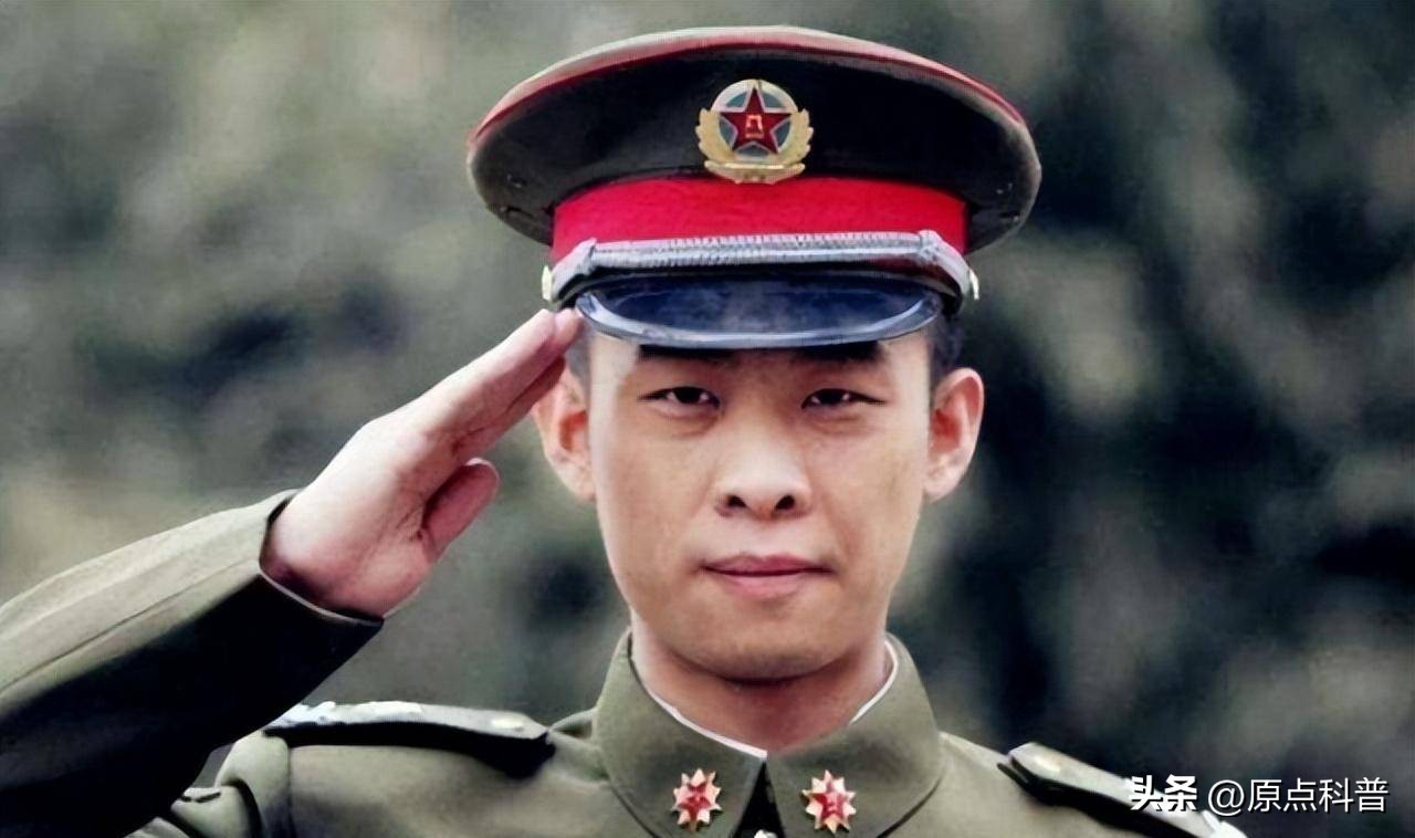 盘点十大军人明星，个个身份不同凡响