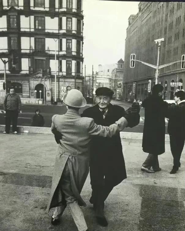 日军兽行：当着男人的面玷污了女儿，临走还残忍割下妻子乳房4