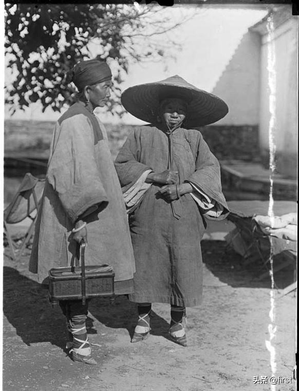 【晚清*楼青**秘史】*楼青**女媚态撩心，丰乳肥臀，风情再现！