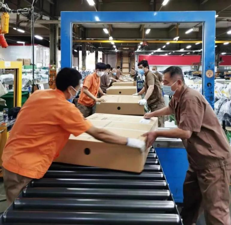 上下齐心，多措并举，英派斯抗疫保产显担当