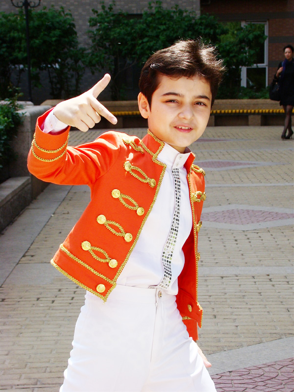 童星阿尔法二十年模样变化,童星阿尔法5岁火遍全国