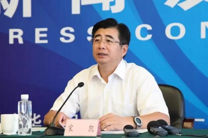 中国足球少年高光时刻,看完中国足球的观后感怎么写