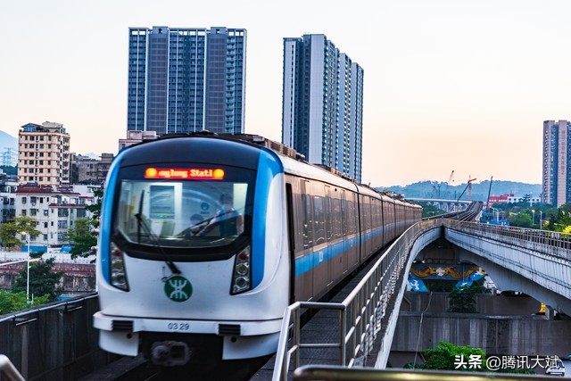 华强北数码产品批发地,中关村电子市场和深圳华强北