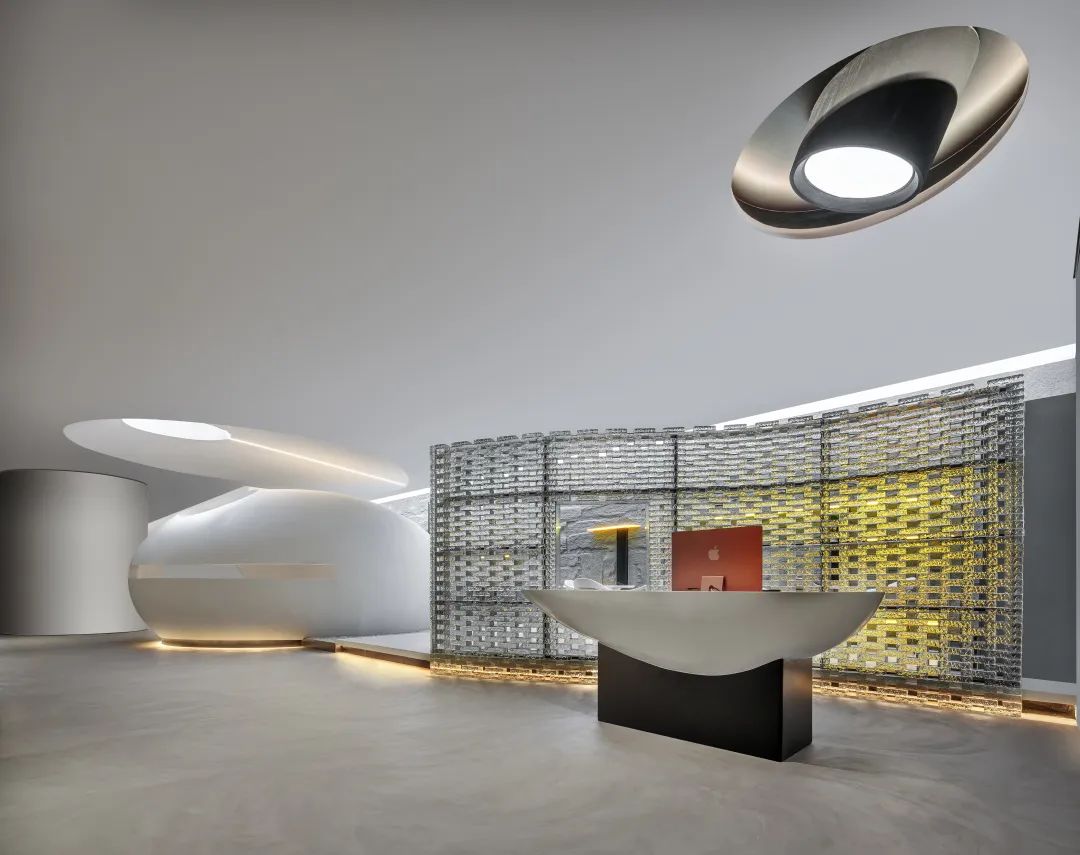 750m²光影流动空间，帆摄影重庆艺术体验馆|牛犇BEN