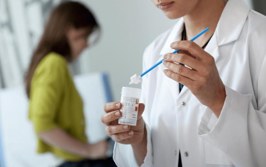 夫妻之间外阴疼痛是什么原因,夫妻间感觉尴尬是什么原因