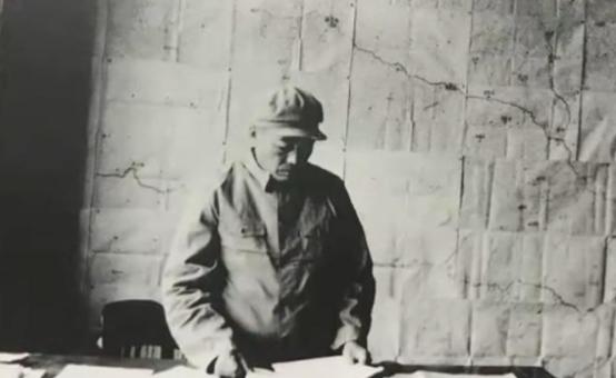 10万志愿军被包围，彭德怀心急如焚，毛主席一封电报直接转危为安