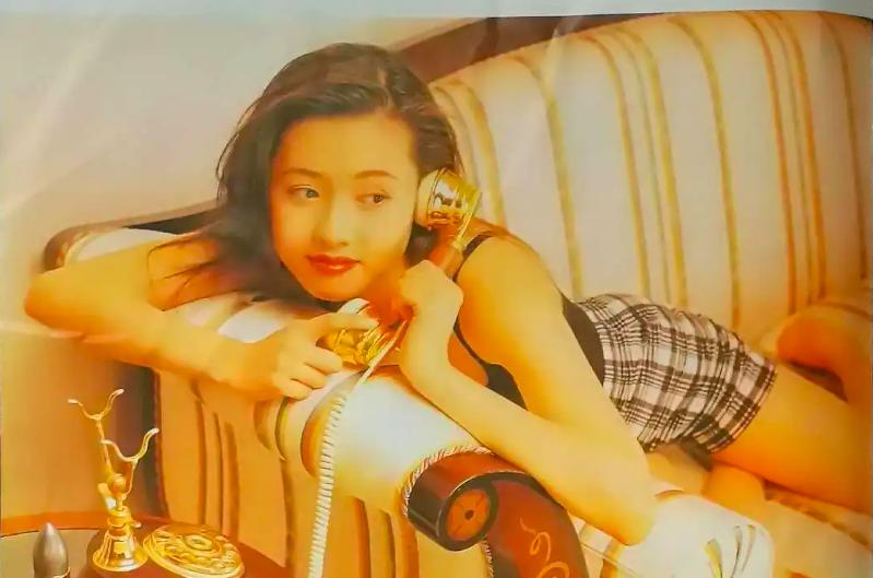 54岁李丽珍罕见亮相,56岁的李丽珍近况如何