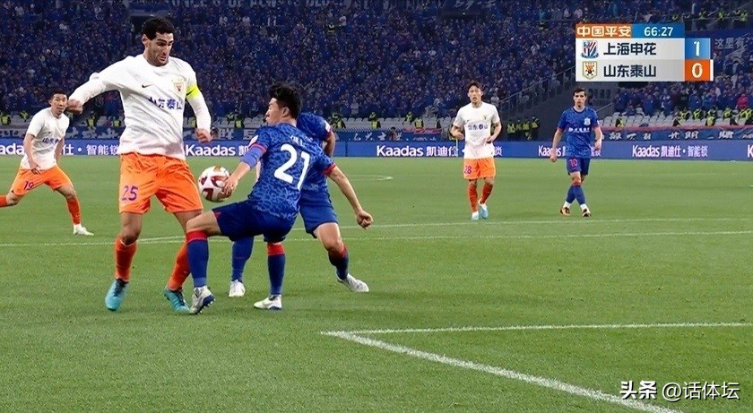 气愤又心酸！裁判无视泰山：2度致命改判，落寞中超贵族声嘶力竭